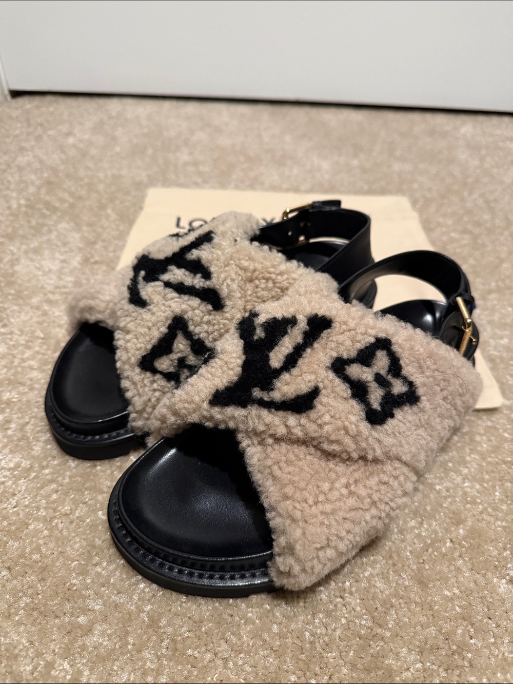 Louis Vuitton Beige Shearling Sandals with Black LV Motif - Picture 4 of 6